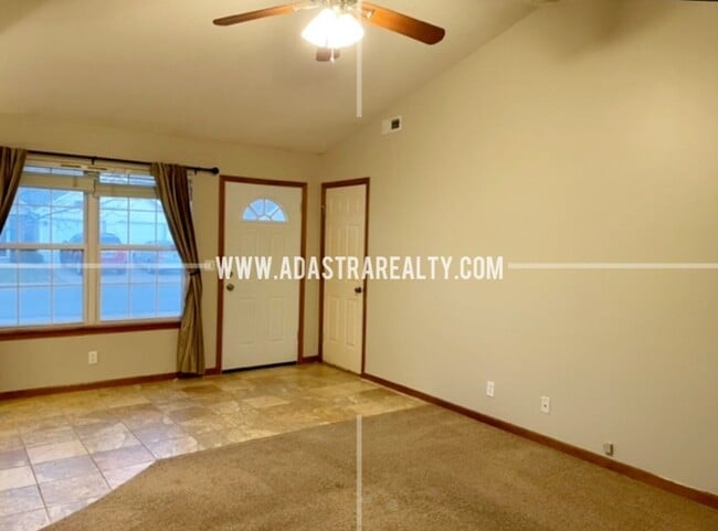 Building Photo - Very Nice Ranch Home in Gardner-Available in MAY!!