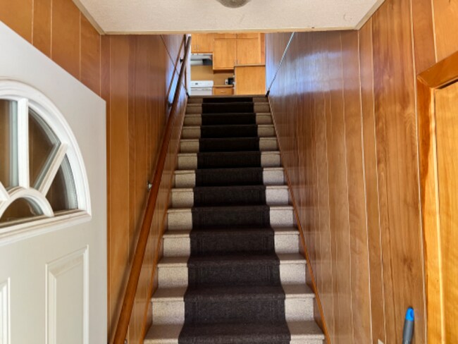 Foto del edificio - 8360 Bridge St
