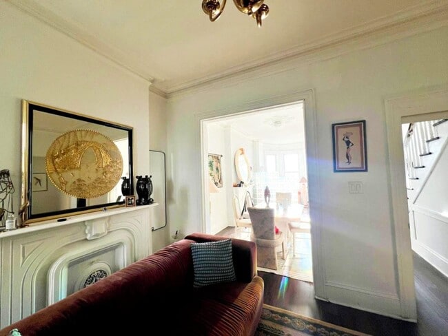 Building Photo - 118 Clinton Ave