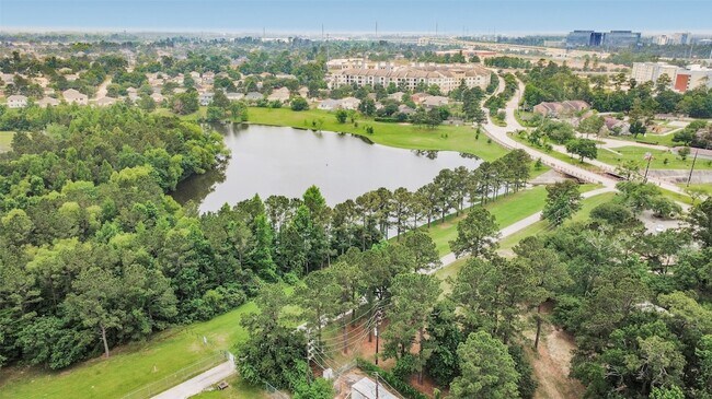 Foto del edificio - 839 Autumn Point Ln