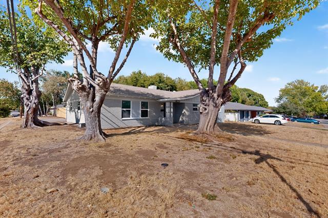 Building Photo - 4801 Hollowbrook Rd