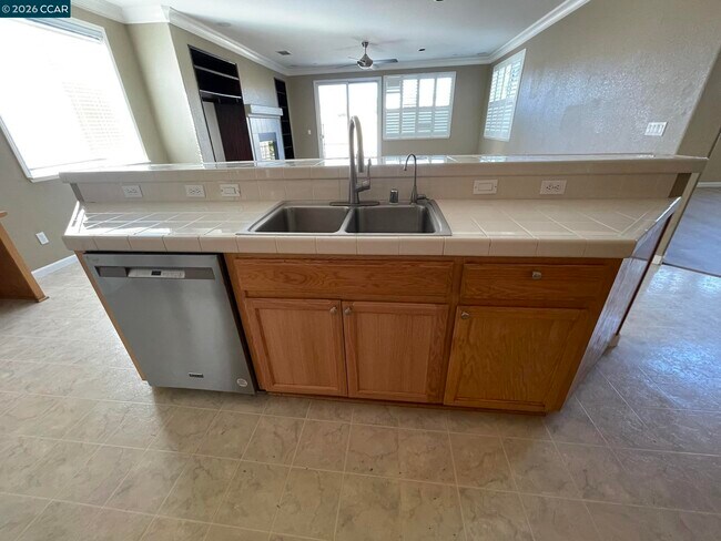 Foto del edificio - 2649 Torrey Pines Dr