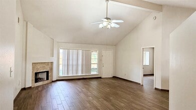 Building Photo - 16914 Summer Dawn Pl