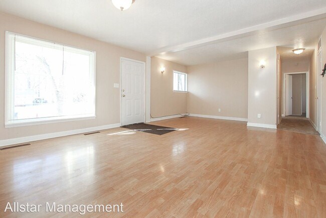 Foto del edificio - 3 br, 1.5 bath House - 24525 Randolph