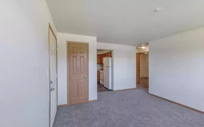 Building Photo - 1700 E 12th St