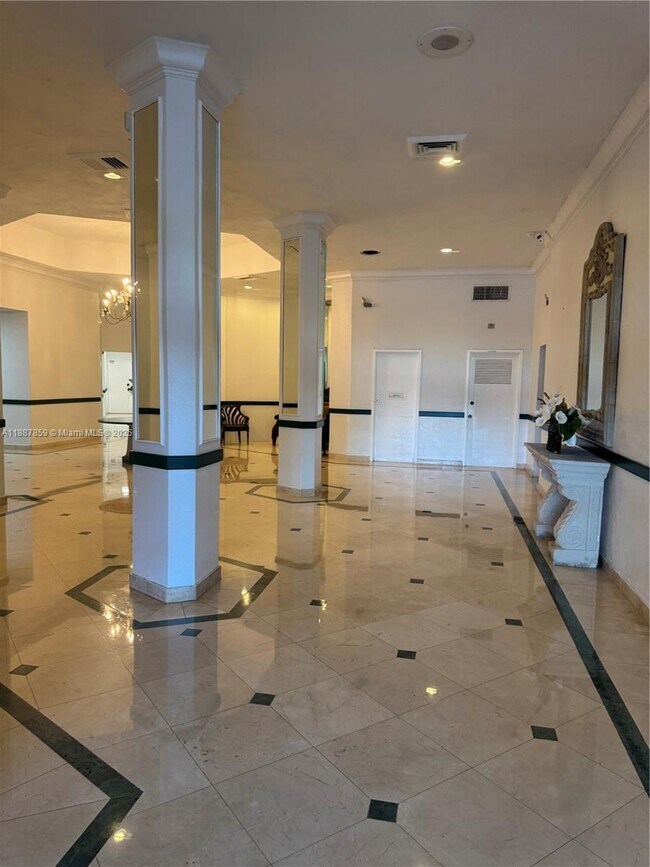 Foto del edificio - 1301 NE Miami Gardens Dr