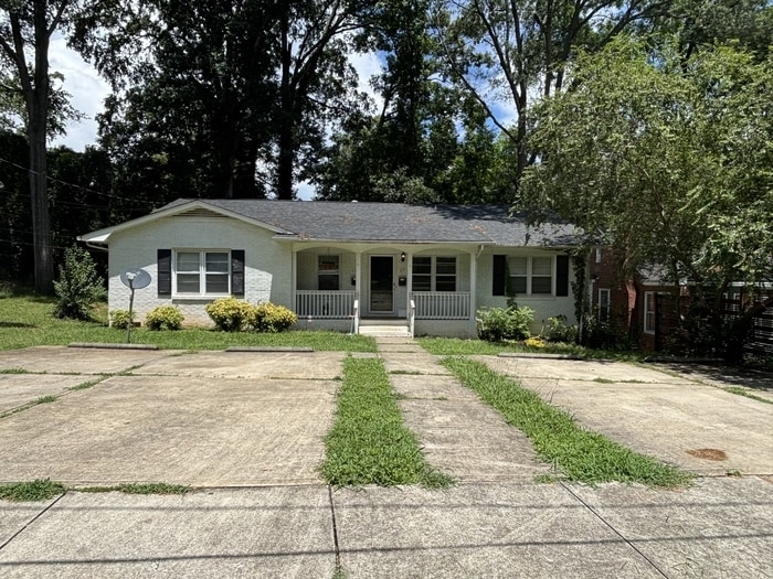 Primary Photo - 635 Park Dr