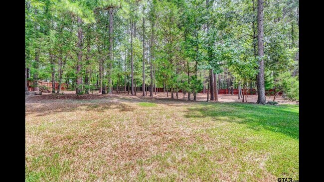 Building Photo - 17983 Oak Forest Dr