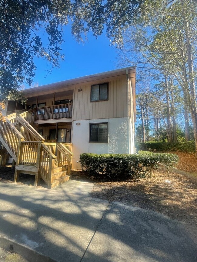 Building Photo - 522 S Kerr Ave