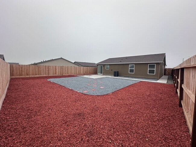 Building Photo - Newly built DR HORTON home coming soon!!