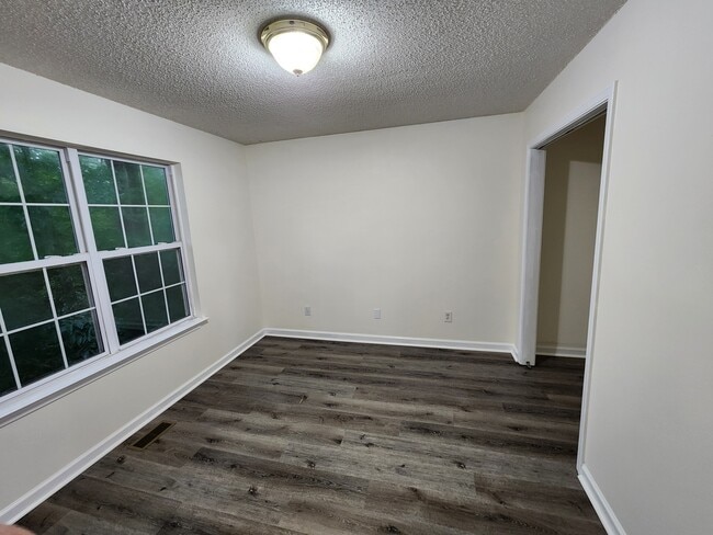 Foto del edificio - 1140 Towne Square Ln