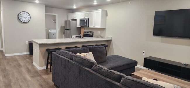 Foto del edificio - 2365 Marlene Blvd