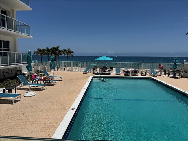 Foto del edificio - 3750 Galt Ocean Dr