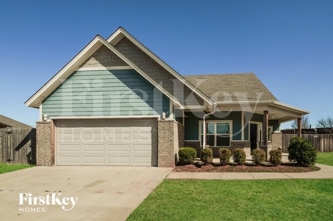 Building Photo - 601 NW 179th Cir