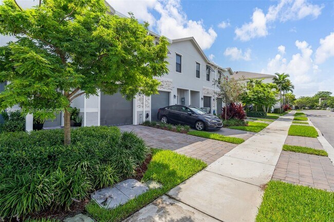 Foto del edificio - 856 NW 3rd Way