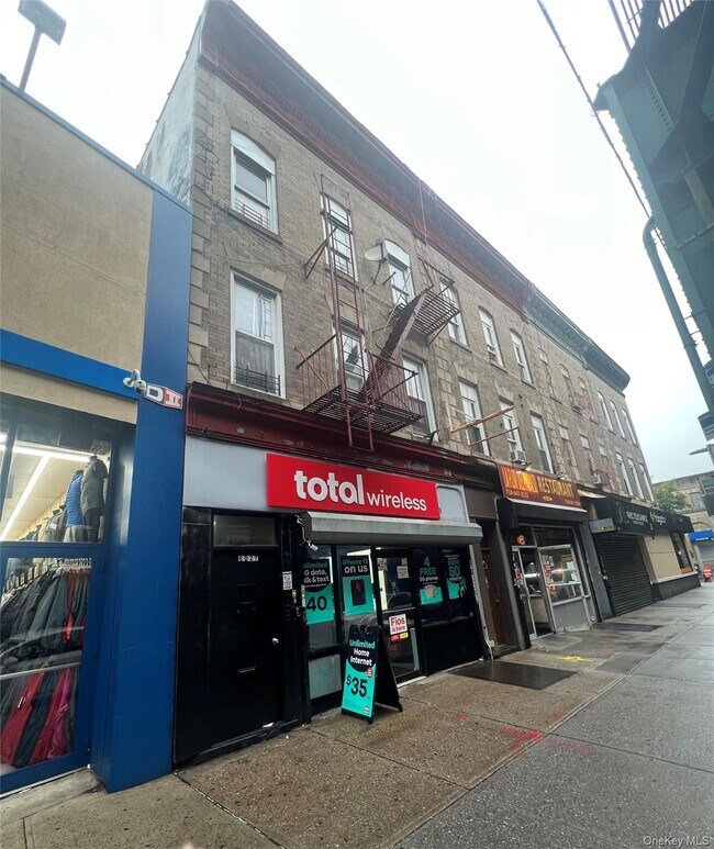 Foto del edificio - 974 Jamaica Ave