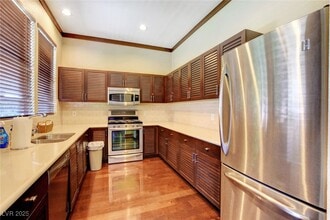 Building Photo - 251 S Green Valley Pkwy