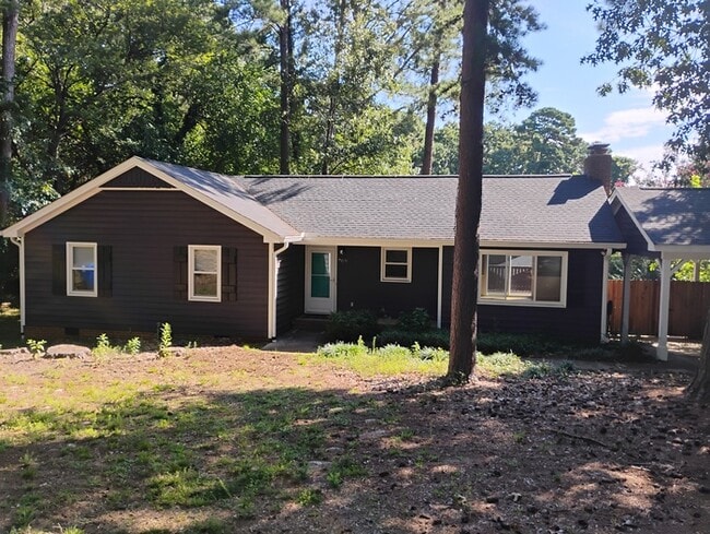 Building Photo - 709 Brent Rd