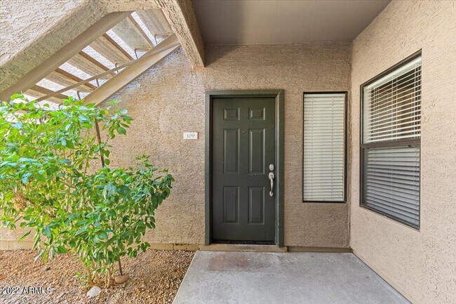 Building Photo - 9600 N 96th St