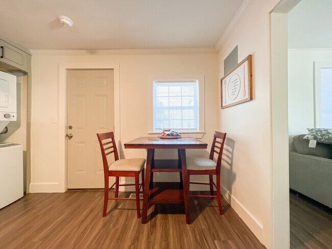 Foto del edificio - 214 McGarity St