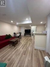 Building Photo - 1392 Sycamore Garden