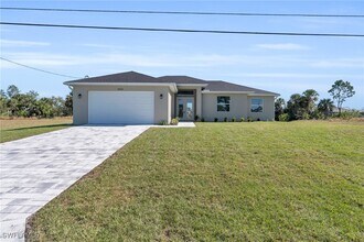 Building Photo - 1539 NE 36th Ln