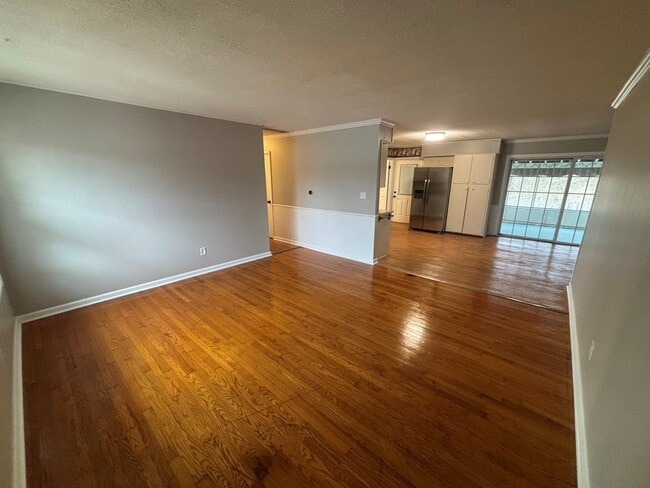 Building Photo - 389 Timrick Pl