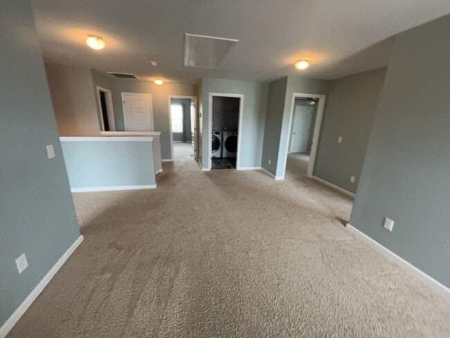 Building Photo - 416 Lakemont Dr