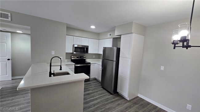 Building Photo - 13545 Eagle Ridge Dr