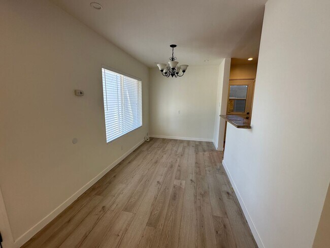 Foto del edificio - 7000 Glade Ave