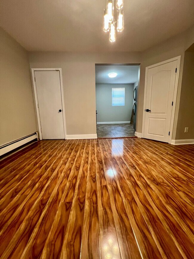 Foto del edificio - Gorgeous 3-Bedroom Townhome in Juniata! Available NOW!