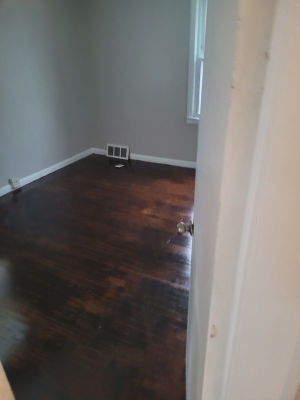 Foto del edificio - 12045 Ashton Ave