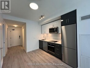 Building Photo - 70 Princess St