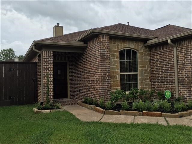 Foto del edificio - 12403 Fern Meadow Dr