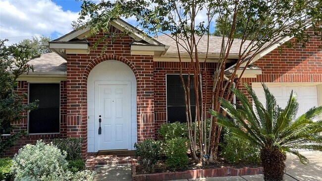 Building Photo - 8811 Emerald Heights Ln