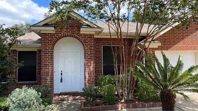 Foto del edificio - 8811 Emerald Heights Ln