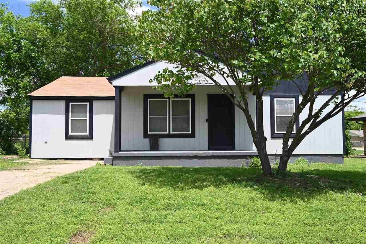 Primary Photo - 4355 Boren Ave