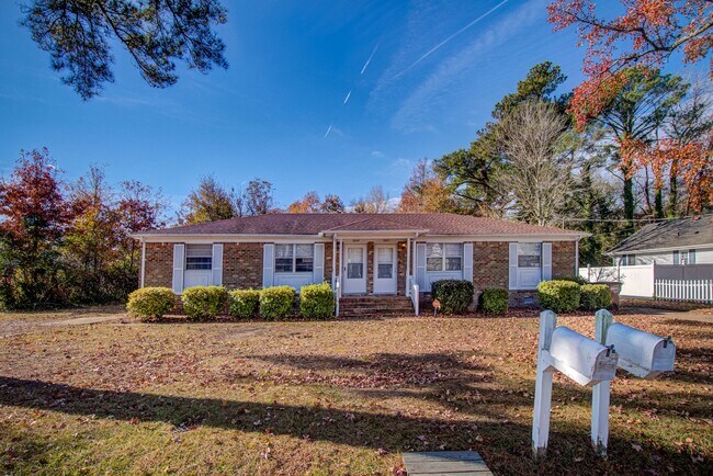 Building Photo - Very Nice Duplex Unit, Indian River