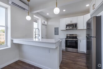 Interior Photo - 6309 Delmar Blvd