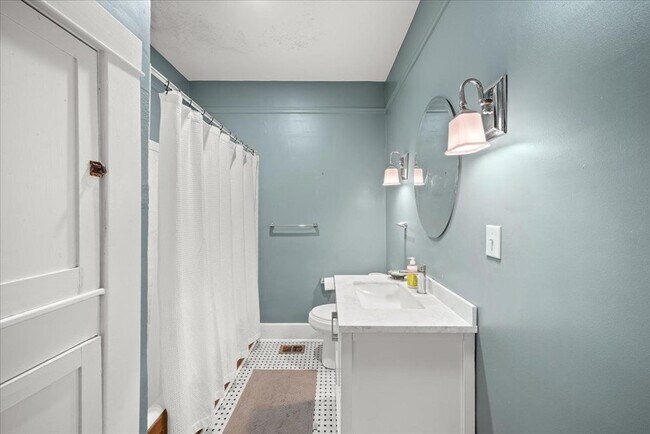 Foto del edificio - 1104 N 8th Ave