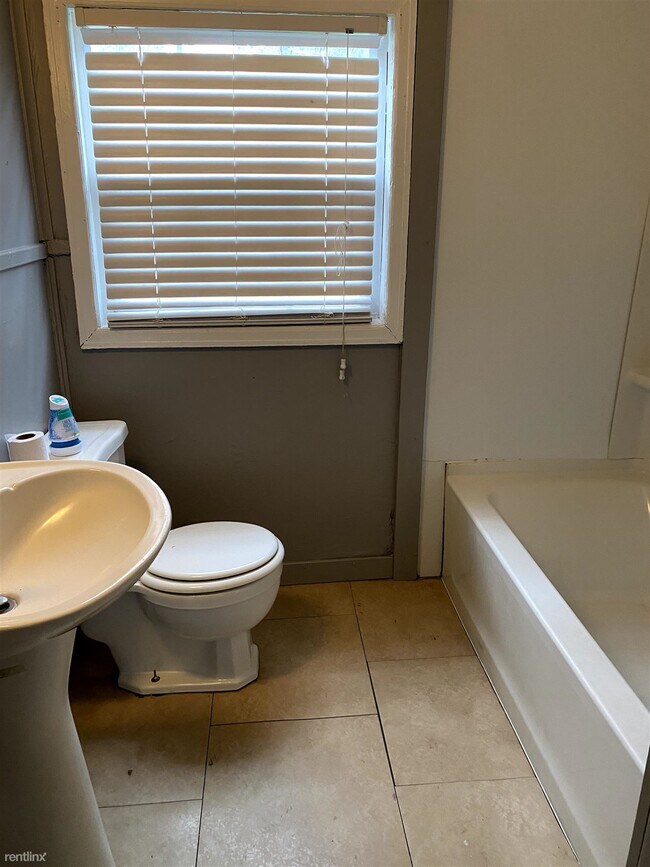 Foto del edificio - 3 br, 1 bath House - 4013 North Barrow Drive