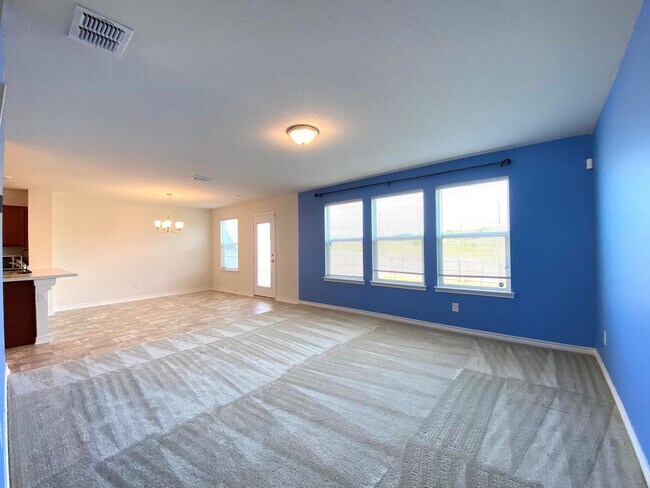 Building Photo - 3 Bed 2.5 Bath home in Overlook at Medio C...