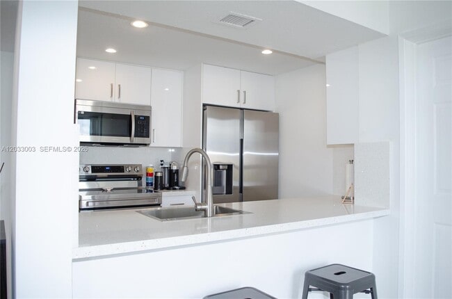 Building Photo - 6995 NW 186th St