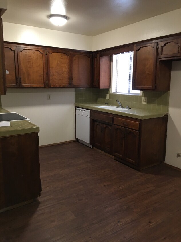 Foto principal - 2911 W Caldwell Ave