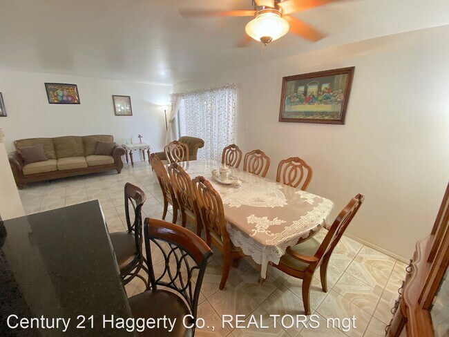 Building Photo - 4 br, 2 bath House - 4121 Larchmont