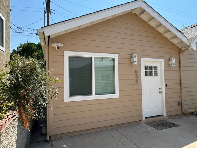 Building Photo - 636 Pioneer Dr