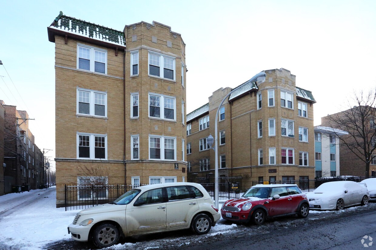 Primary Photo - 1619-1629 W Farwell Ave