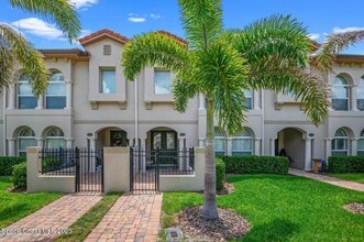 Building Photo - 2240 Enjoya Ln