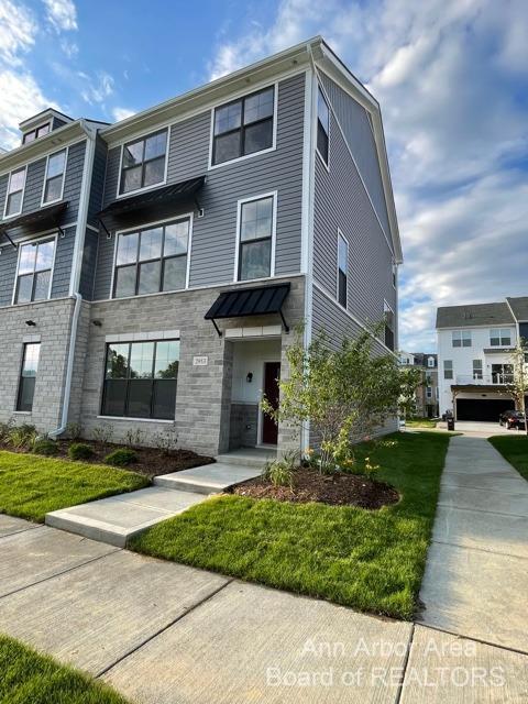 Building Photo - 2953 Aughton Dr