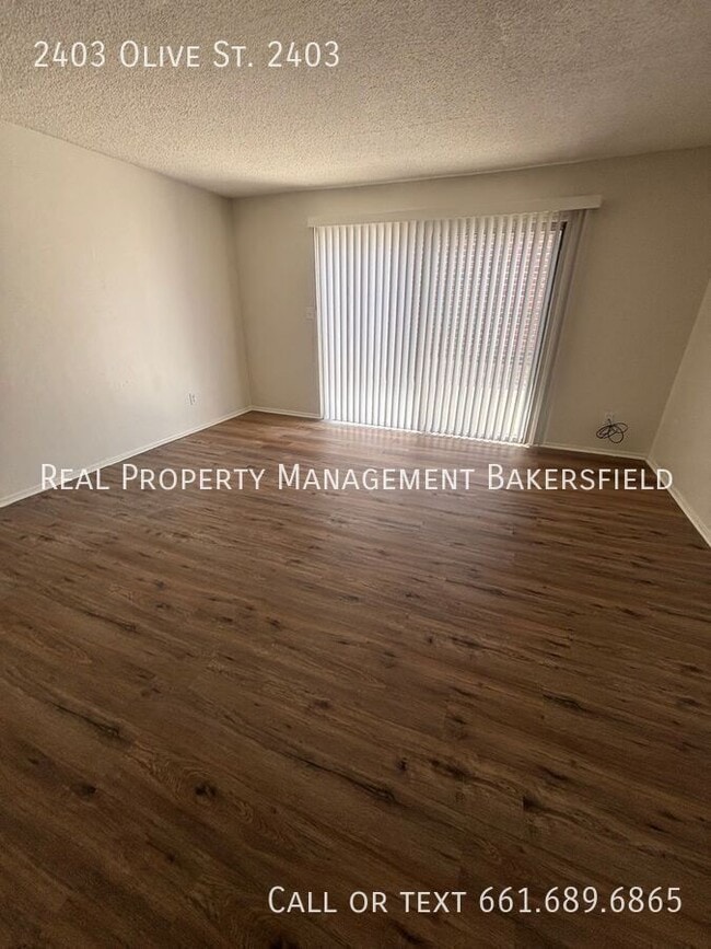 Foto del edificio - 2403 Olive St